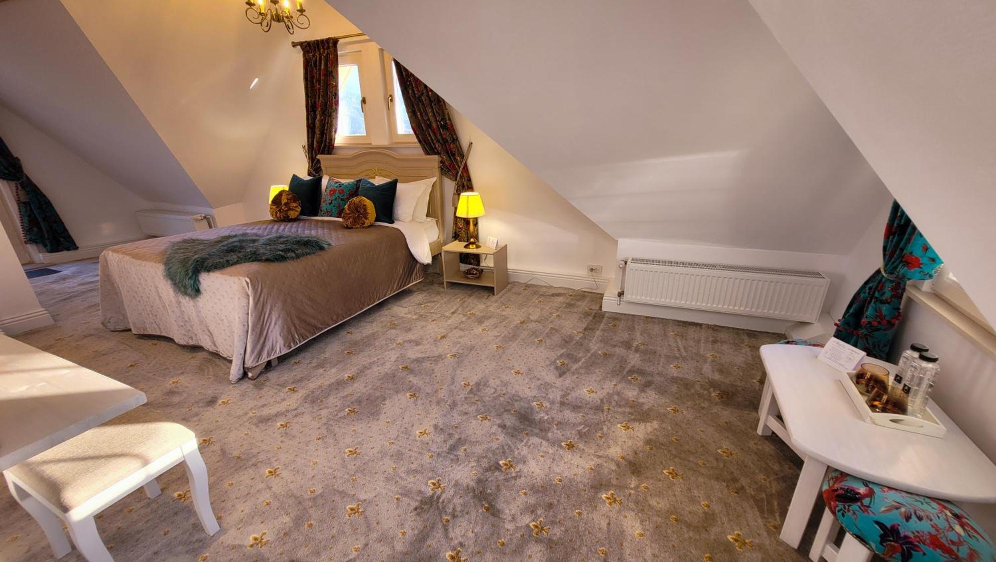 Carpathia Magic -Adults Only Villa Peştera Exteriör bild